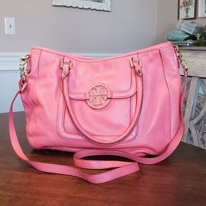 Tory Burch Amanda Hobo in Coral